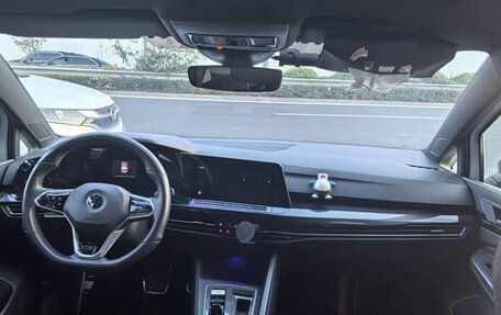 Volkswagen Golf VIII, 2021 год, 1 398 047 рублей, 9 фотография