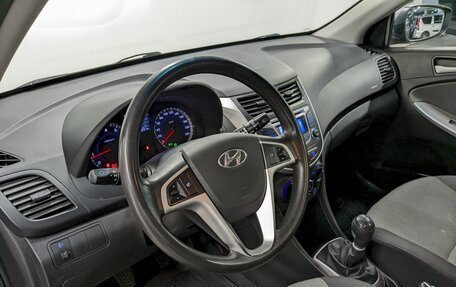 Hyundai Solaris II рестайлинг, 2012 год, 790 000 рублей, 12 фотография