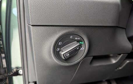 Skoda Karoq I, 2020 год, 2 400 000 рублей, 31 фотография