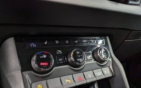 Skoda Karoq I, 2020 год, 2 400 000 рублей, 25 фотография