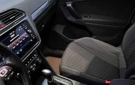 Volkswagen Tiguan II, 2018 год, 2 180 000 рублей, 6 фотография