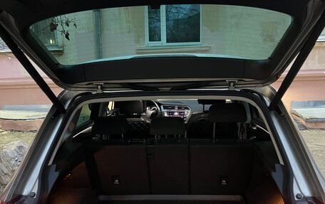 Volkswagen Tiguan II, 2018 год, 2 180 000 рублей, 10 фотография