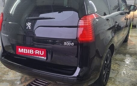 Peugeot 5008 I рестайлинг, 2010 год, 1 050 000 рублей, 3 фотография