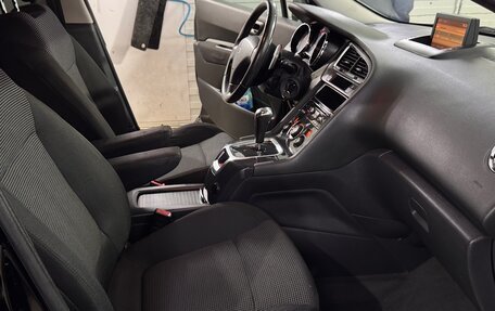 Peugeot 5008 I рестайлинг, 2010 год, 1 050 000 рублей, 14 фотография