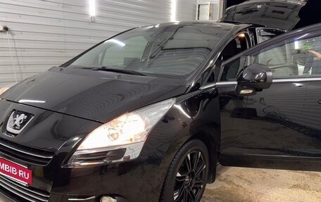 Peugeot 5008 I рестайлинг, 2010 год, 1 050 000 рублей, 7 фотография