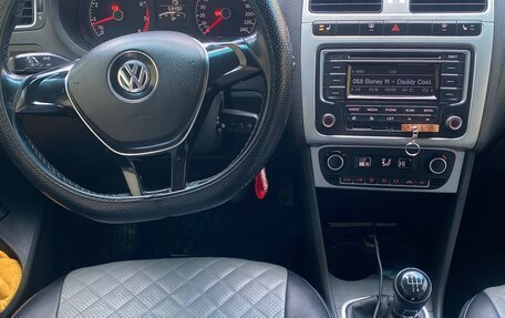 Volkswagen Polo VI (EU Market), 2015 год, 585 000 рублей, 5 фотография