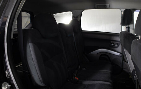 Mitsubishi Outlander III рестайлинг 3, 2006 год, 749 000 рублей, 16 фотография