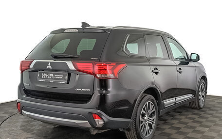 Mitsubishi Outlander III рестайлинг 3, 2018 год, 2 150 000 рублей, 5 фотография