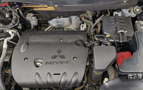 Mitsubishi Outlander III рестайлинг 3, 2018 год, 2 150 000 рублей, 9 фотография