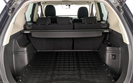 Mitsubishi Outlander III рестайлинг 3, 2018 год, 2 150 000 рублей, 10 фотография