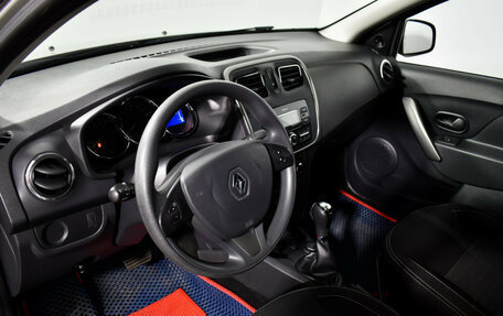 Renault Logan II, 2017 год, 825 000 рублей, 9 фотография