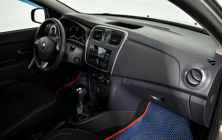 Renault Logan II, 2017 год, 825 000 рублей, 12 фотография