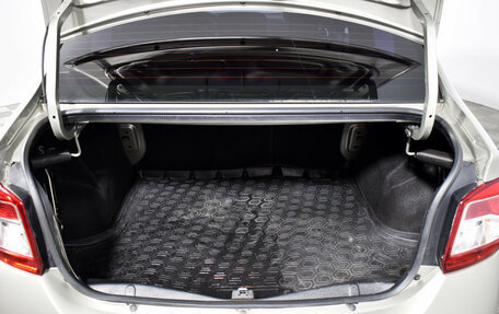 Renault Logan II, 2017 год, 825 000 рублей, 16 фотография