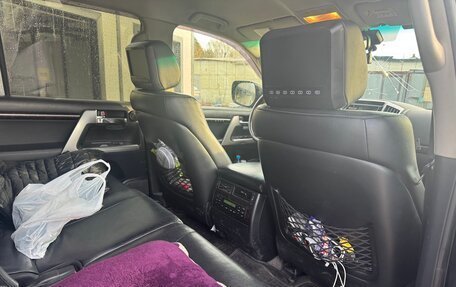 Toyota Land Cruiser 200, 2014 год, 2 800 000 рублей, 6 фотография