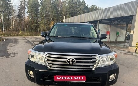 Toyota Land Cruiser 200, 2014 год, 2 800 000 рублей, 3 фотография