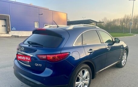 Infiniti QX70, 2015 год, 2 450 000 рублей, 4 фотография