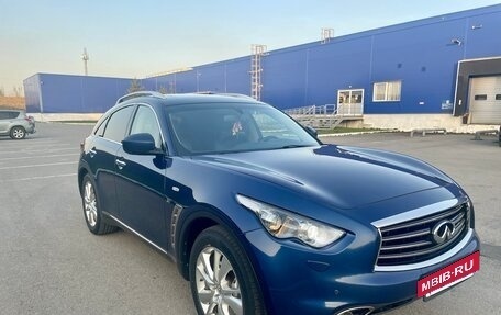 Infiniti QX70, 2015 год, 2 450 000 рублей, 6 фотография