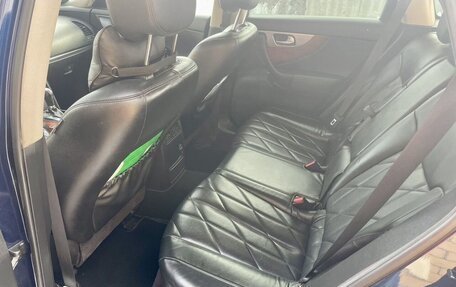 Infiniti QX70, 2015 год, 2 450 000 рублей, 12 фотография