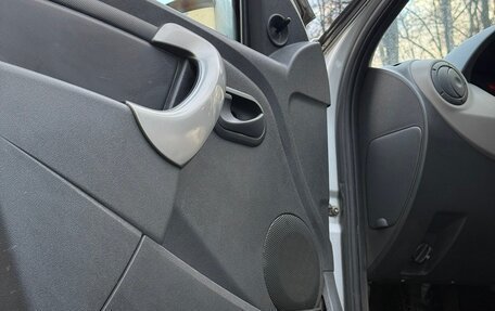 Renault Logan I, 2012 год, 548 000 рублей, 17 фотография