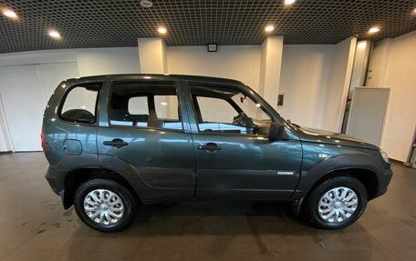 Chevrolet Niva I рестайлинг, 2011 год, 453 000 рублей, 2 фотография