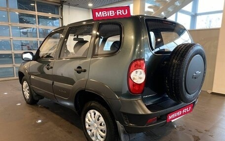Chevrolet Niva I рестайлинг, 2011 год, 453 000 рублей, 5 фотография