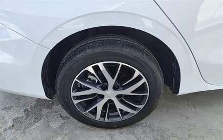 Geely Emgrand, 2025 год, 1 390 000 рублей, 5 фотография