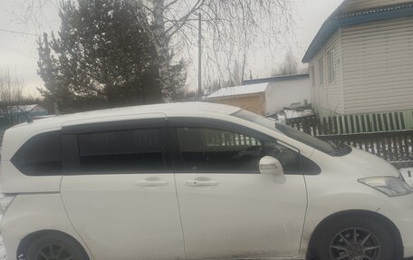 Honda Freed I, 2012 год, 800 000 рублей, 3 фотография