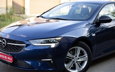 Opel Insignia II рестайлинг, 2020 год, 1 550 000 рублей, 2 фотография