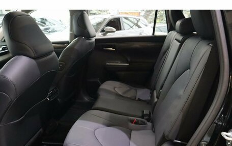 Toyota Highlander, 2025 год, 6 800 000 рублей, 9 фотография