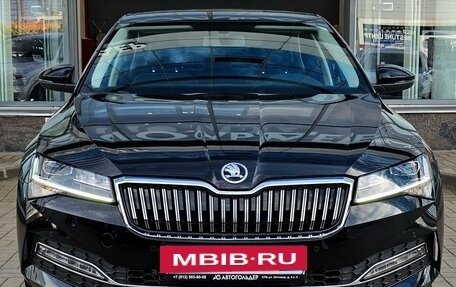 Skoda Superb III рестайлинг, 2025 год, 3 350 000 рублей, 2 фотография