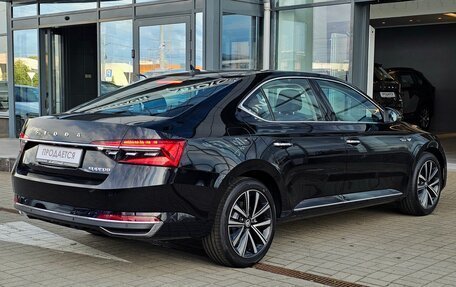 Skoda Superb III рестайлинг, 2025 год, 3 350 000 рублей, 4 фотография