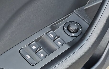 Skoda Superb III рестайлинг, 2025 год, 3 350 000 рублей, 9 фотография