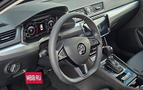 Skoda Superb III рестайлинг, 2025 год, 3 350 000 рублей, 12 фотография