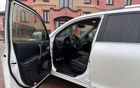 Toyota Highlander III, 2012 год, 2 500 000 рублей, 15 фотография