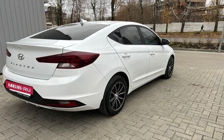 Hyundai Elantra VI рестайлинг, 2019 год, 1 476 000 рублей, 4 фотография