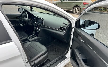 Hyundai Elantra VI рестайлинг, 2019 год, 1 476 000 рублей, 6 фотография