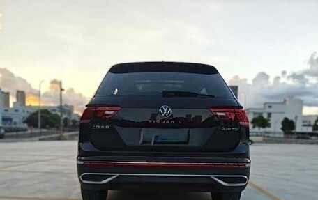 Volkswagen Tiguan II, 2023 год, 2 300 000 рублей, 6 фотография