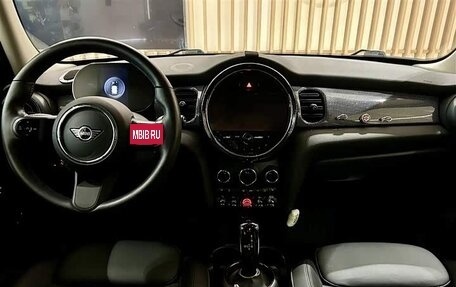 MINI Clubman, 2021 год, 2 150 000 рублей, 2 фотография