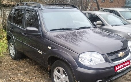 Chevrolet Niva I рестайлинг, 2013 год, 450 000 рублей, 3 фотография