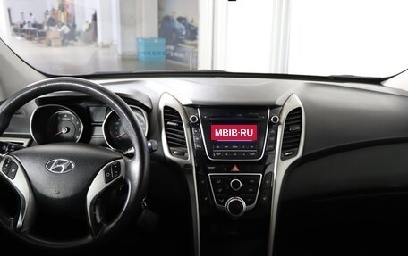 Hyundai i30 II рестайлинг, 2014 год, 1 149 990 рублей, 13 фотография