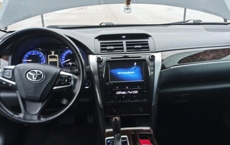 Toyota Camry, 2017 год, 2 153 000 рублей, 5 фотография