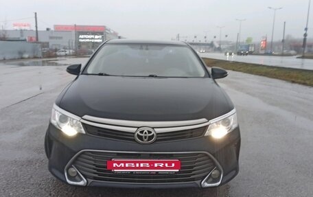 Toyota Camry, 2017 год, 2 153 000 рублей, 3 фотография