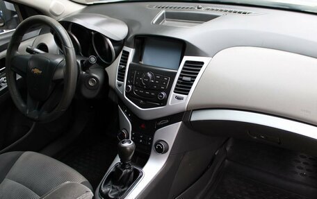 Chevrolet Cruze II, 2010 год, 579 000 рублей, 15 фотография