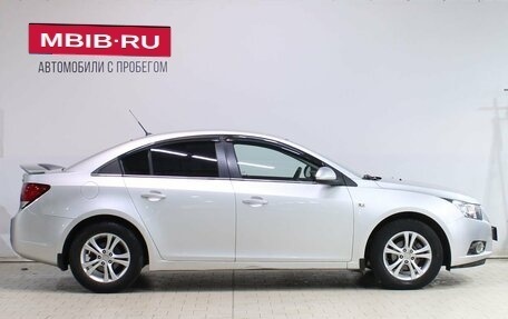 Chevrolet Cruze II, 2010 год, 579 000 рублей, 8 фотография