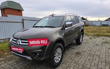 Mitsubishi Pajero Sport II рестайлинг, 2015 год, 1 700 000 рублей, 2 фотография