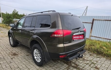 Mitsubishi Pajero Sport II рестайлинг, 2015 год, 1 700 000 рублей, 3 фотография
