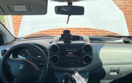 Peugeot Partner II рестайлинг 2, 2012 год, 1 150 000 рублей, 8 фотография