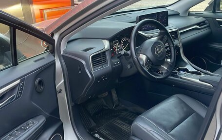 Lexus RX IV рестайлинг, 2021 год, 5 900 000 рублей, 6 фотография