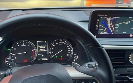 Lexus RX IV рестайлинг, 2021 год, 5 900 000 рублей, 9 фотография