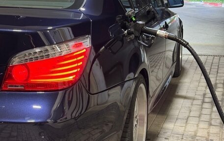 BMW 5 серия, 2008 год, 1 550 000 рублей, 11 фотография